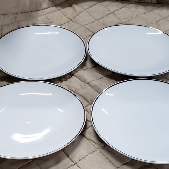 Threshold - 8" 4pk Stoneware Salad Plates Gold -  White with Gold Rim - Picture 2 of 4